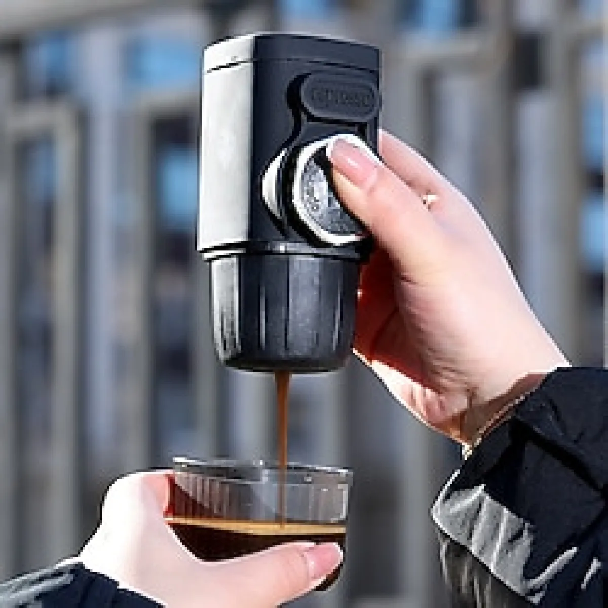 Buldug Seyahat Tipi Espresso Makinesi 15 Bar - Kapsül & Öğütülmüş Kahve, 100 ml