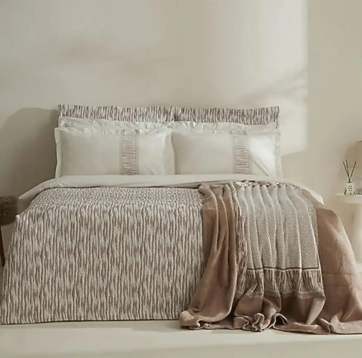 Karaca Eternal Kahve 8 Parça Çift Kişilik Çeyiz Seti