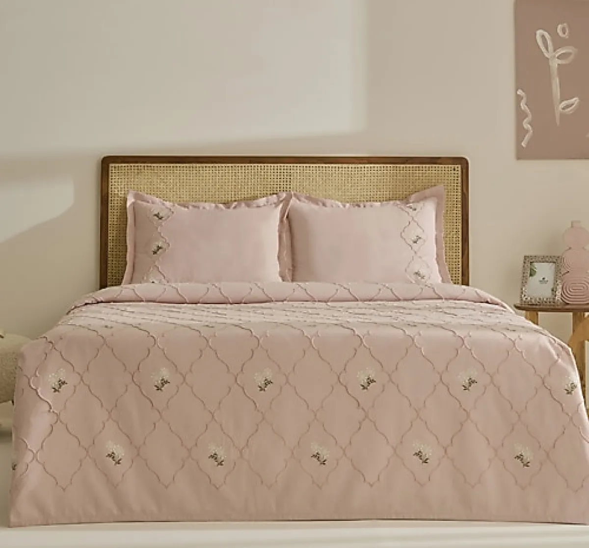 Karaca Home Myra Çiçekli Pudra Çift Kişilik Yatak Örtüsü Takımı