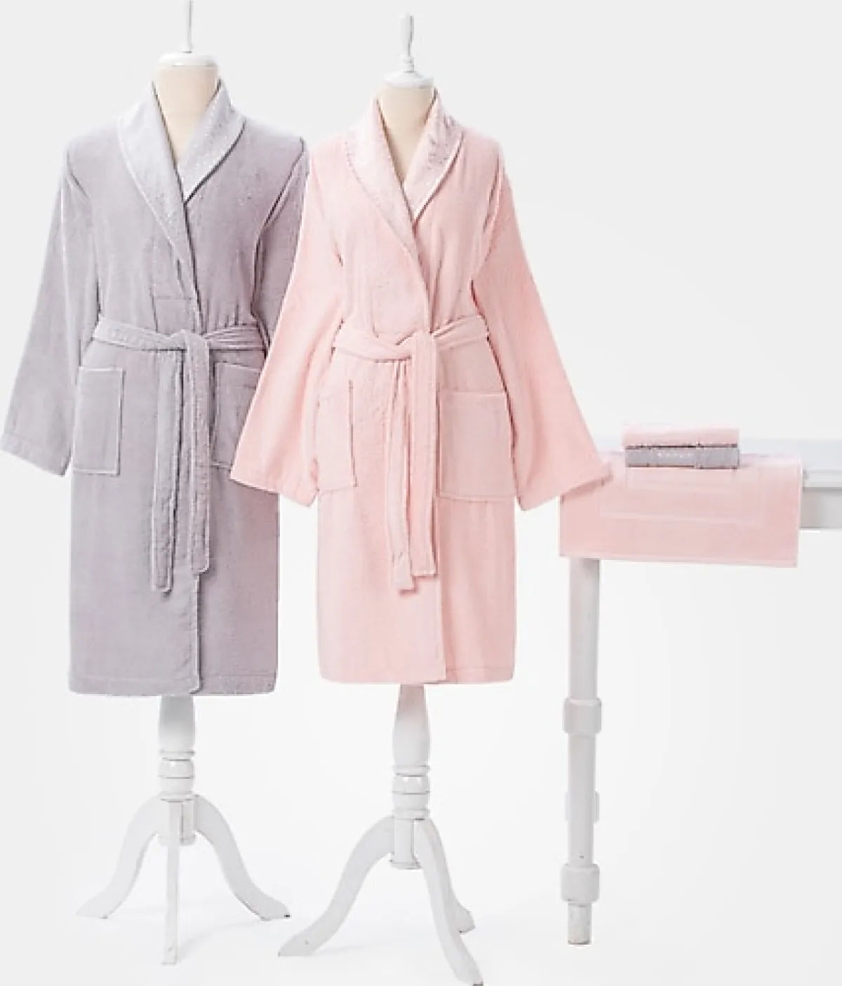 Özdilek Camellia Happy Gri Pembe Aile Bornoz Takımı