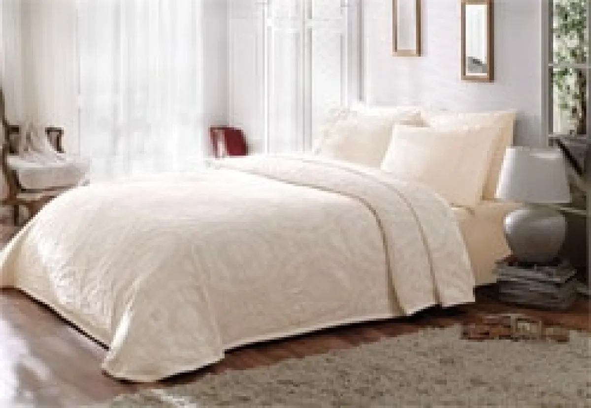 Taç Adriana Çift Kişilik Pike Takımı