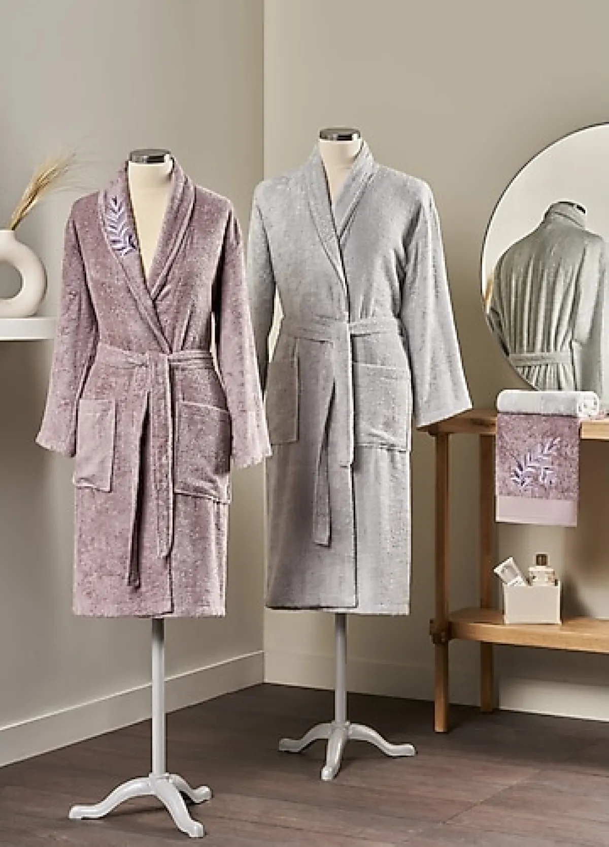 Taç Soft Bamboo Lina Bambu Aile Bornoz Takımı