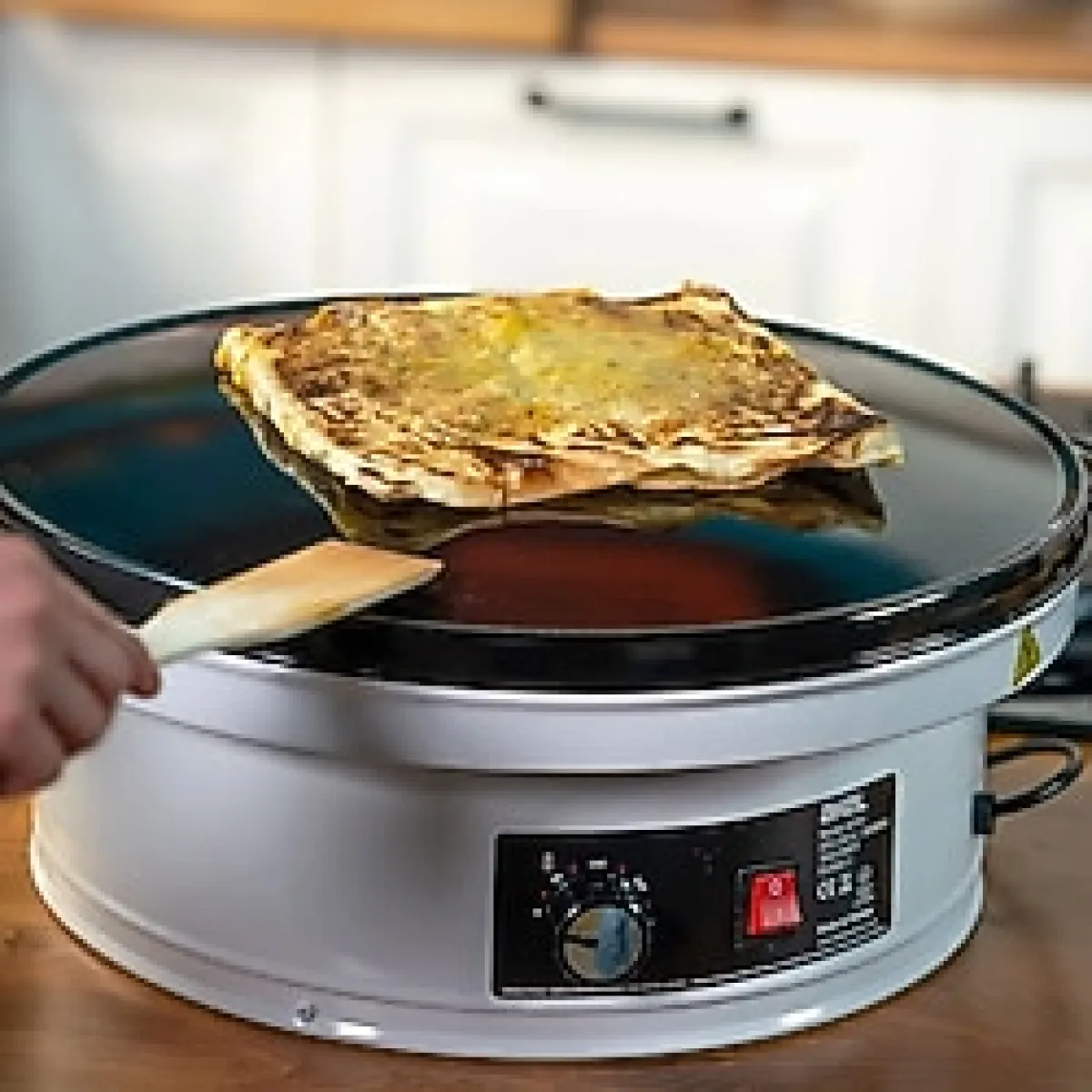 At111 46 Cm Beyaz Elektrikli Ayaklı Katmer, Bazlama, Gözleme Sacı, Termostatlı, Büyük Boy, Eşit Isı Dağılımı