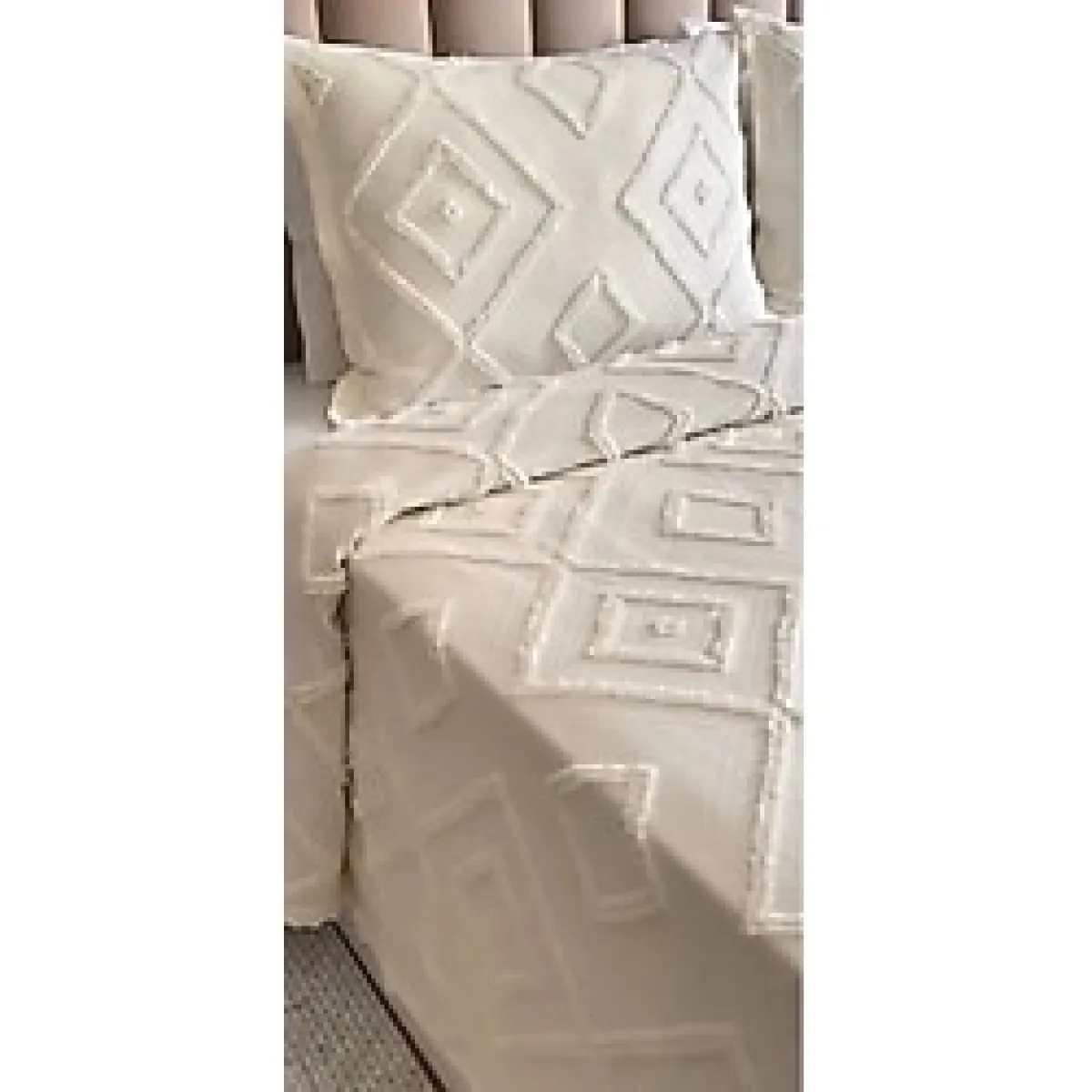 baladı home ev tekstil home collection Tek Kişilik Ponponlu Yatak Örtüsü ( Takım 2 Parça ) Yatak Örtüsü Ve 1 Yastık Kıılıf