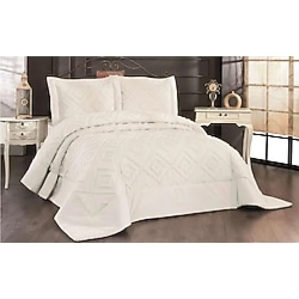 Brillant 43191 Panula Yatak Örtüsü Takımı Tafting - Şönil Doku 3 Parça