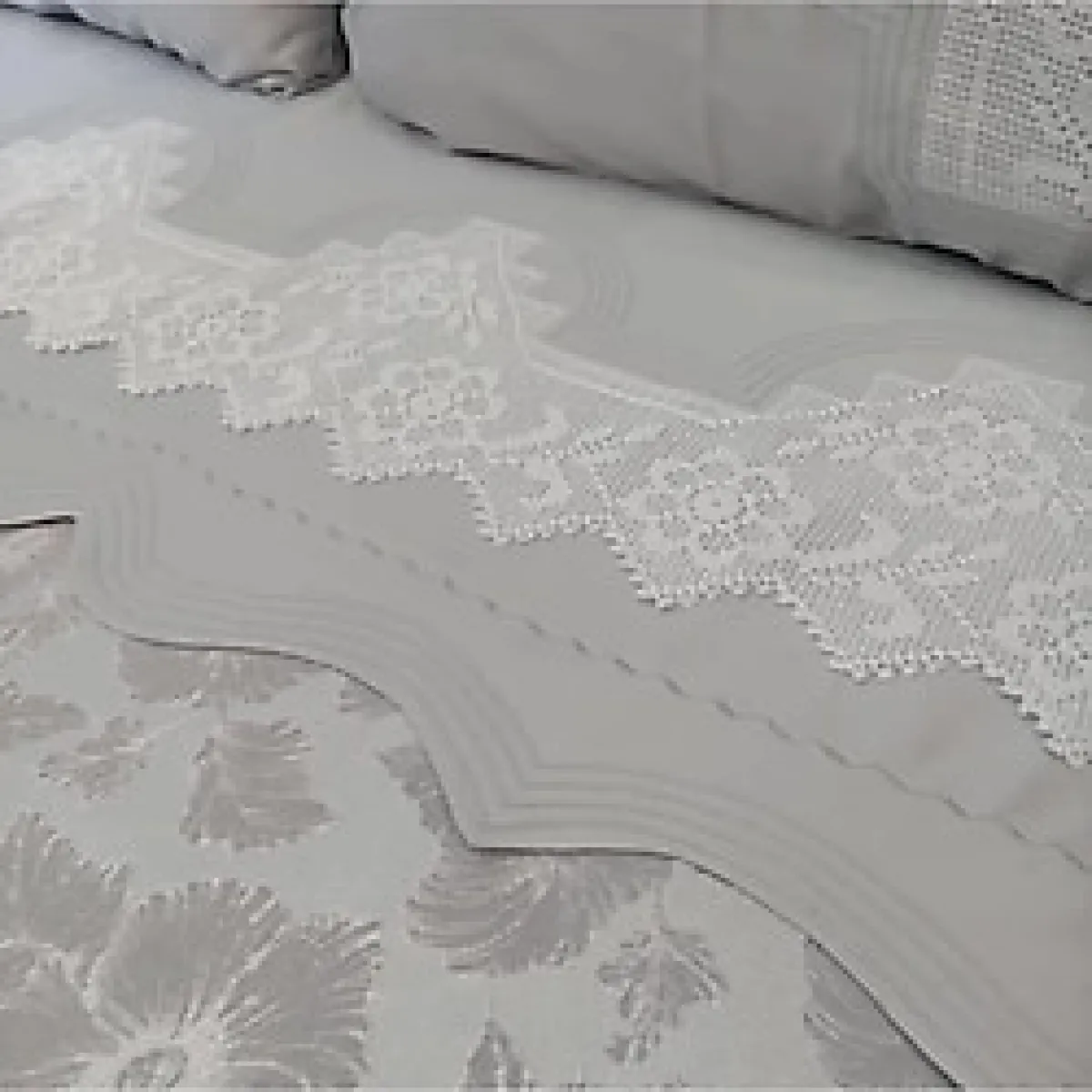 bursa çeyiz El Işi Dantel Pike Takımı Çarşafıda Dantelli - Gümüş Gri