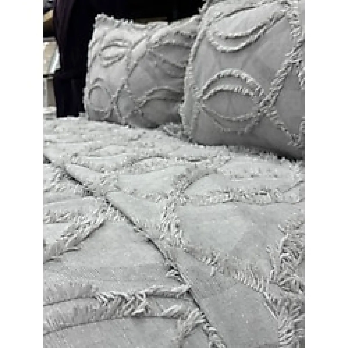 Çapa Home Püsküllü Kabartmalı Yatak Örtüsü - Gri