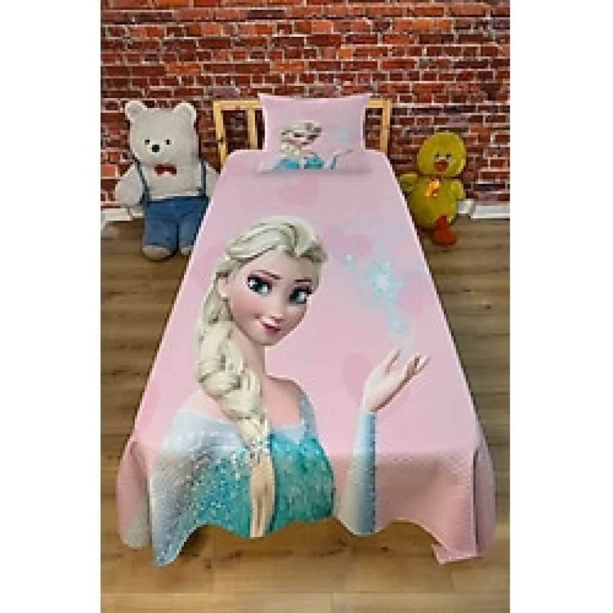 EVSEHOMES EVSHOMES PEMBE KALPLİ ELSA DİJİTAL BASKI KAPİTONE PİKE TAKIMI