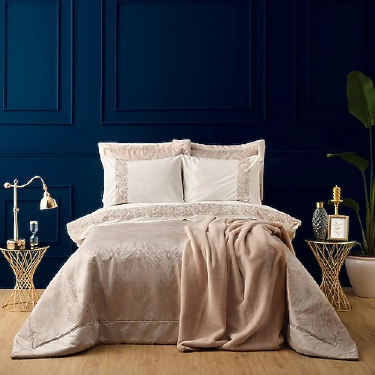 Karaca Home Lyra Bakır 8 Parça Çeyiz Seti