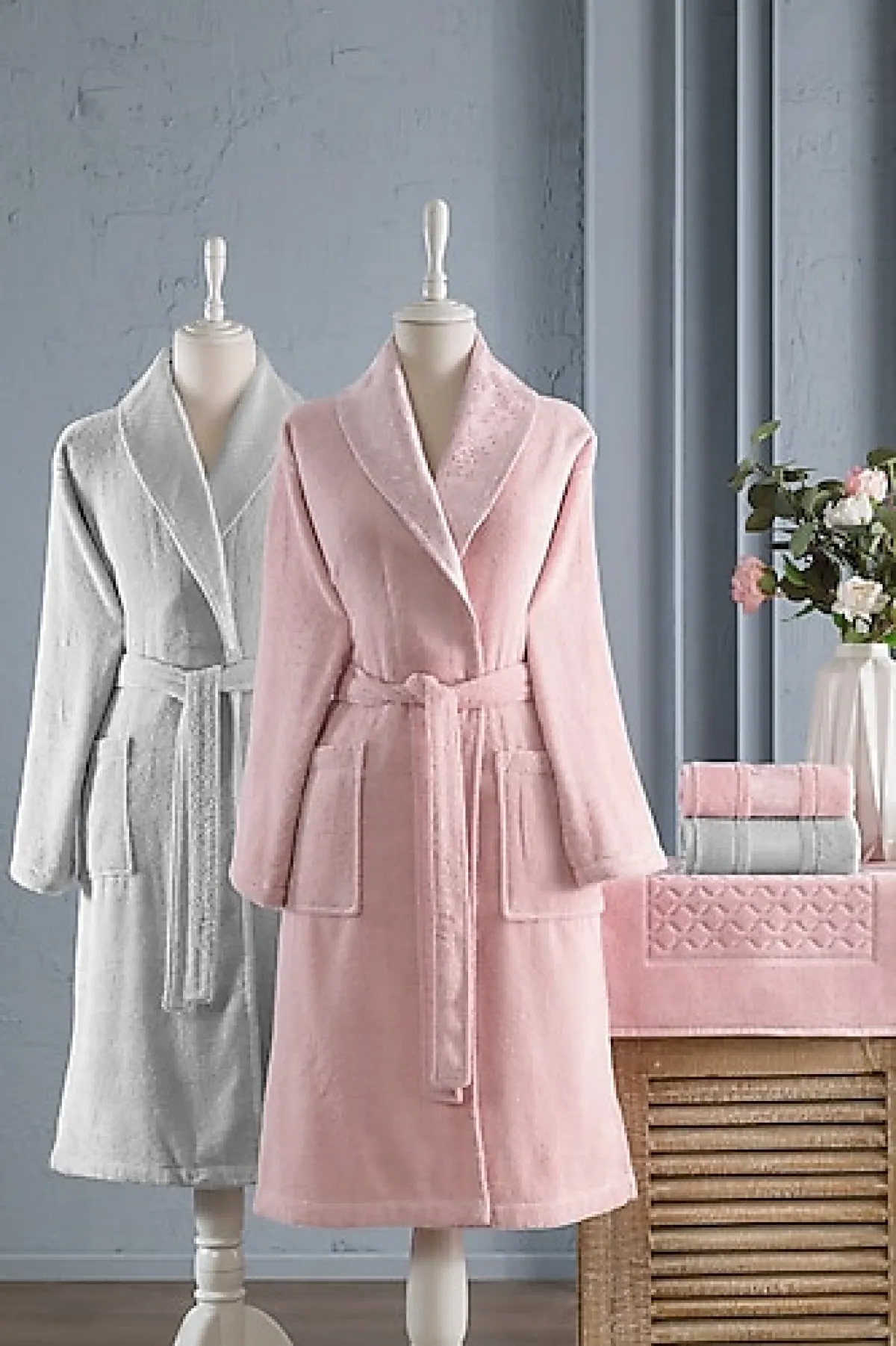 Özdilek Blossom Happy Pembe Gri Aile Bornoz Takımı