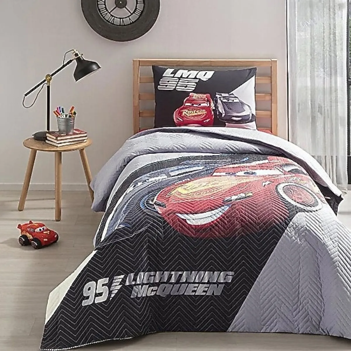 Özdilek Cars LMQ95 Disney Lisanslı Fitted Çarşaf Kapitone Çocuk Nevresim Takımı