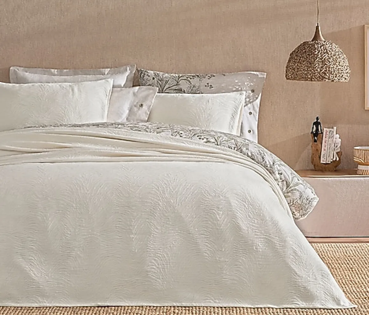 Puffy Arch Çift Kişilik Yatak Örtüsü Takımı