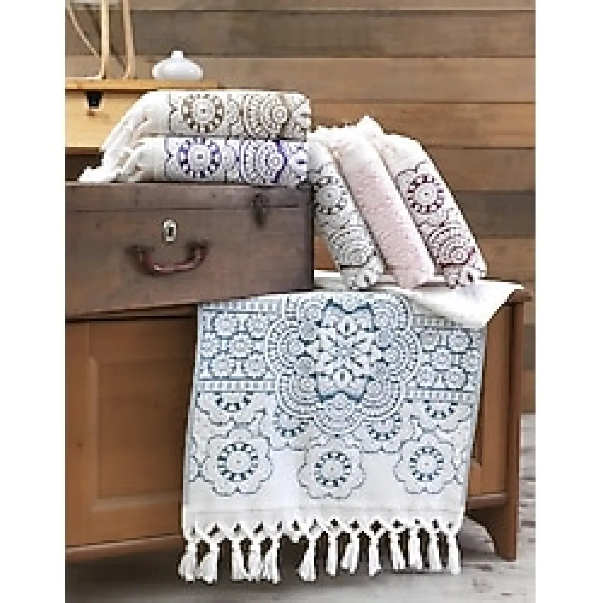 Şaheser Home Collection Marcello 6'lı Jakarlı Havlu Seti, %100 Pamuk, El Işçiliği Püsküllü Desenli Lüks Havlu - 70 x 140 cm - Çok Renkli