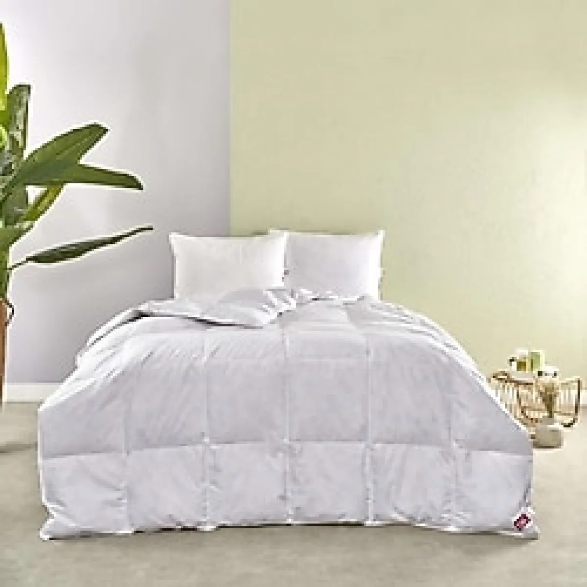 Taç Glamour 195x215 cm Kaz Tüyü Çift Kişilik Yorgan