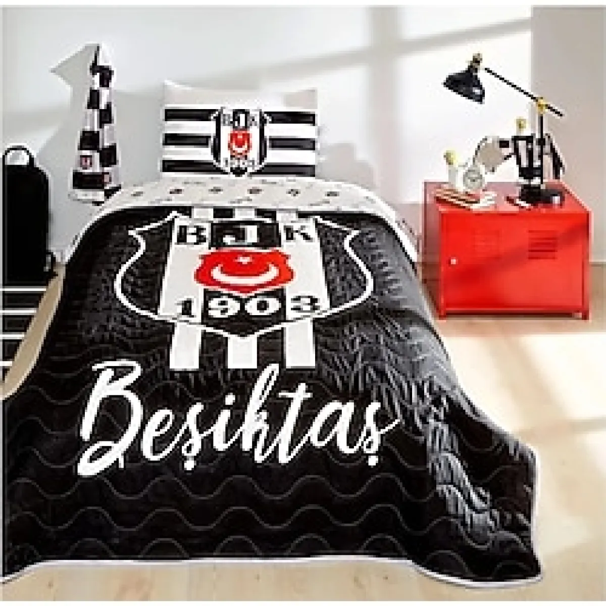 Taç Lisanslı Beşiktaş Stripe Tek Kişilik Yatak Örtüsü Takımı