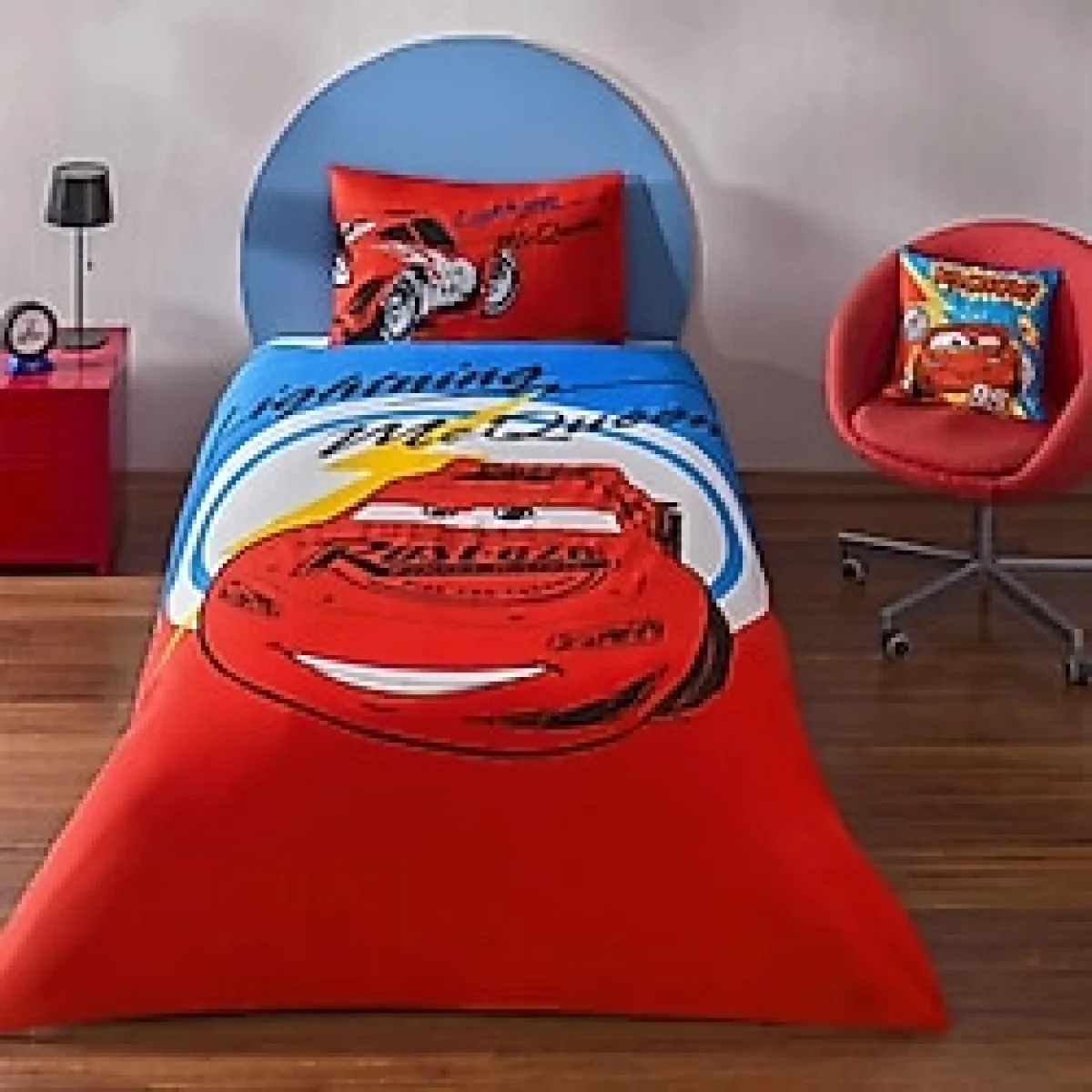 Taç Lisanslı Disney Cars Mcqueen Tek Kişilik Pamuk Nevresim Takımı - 160 x 220 cm - Kırmızı