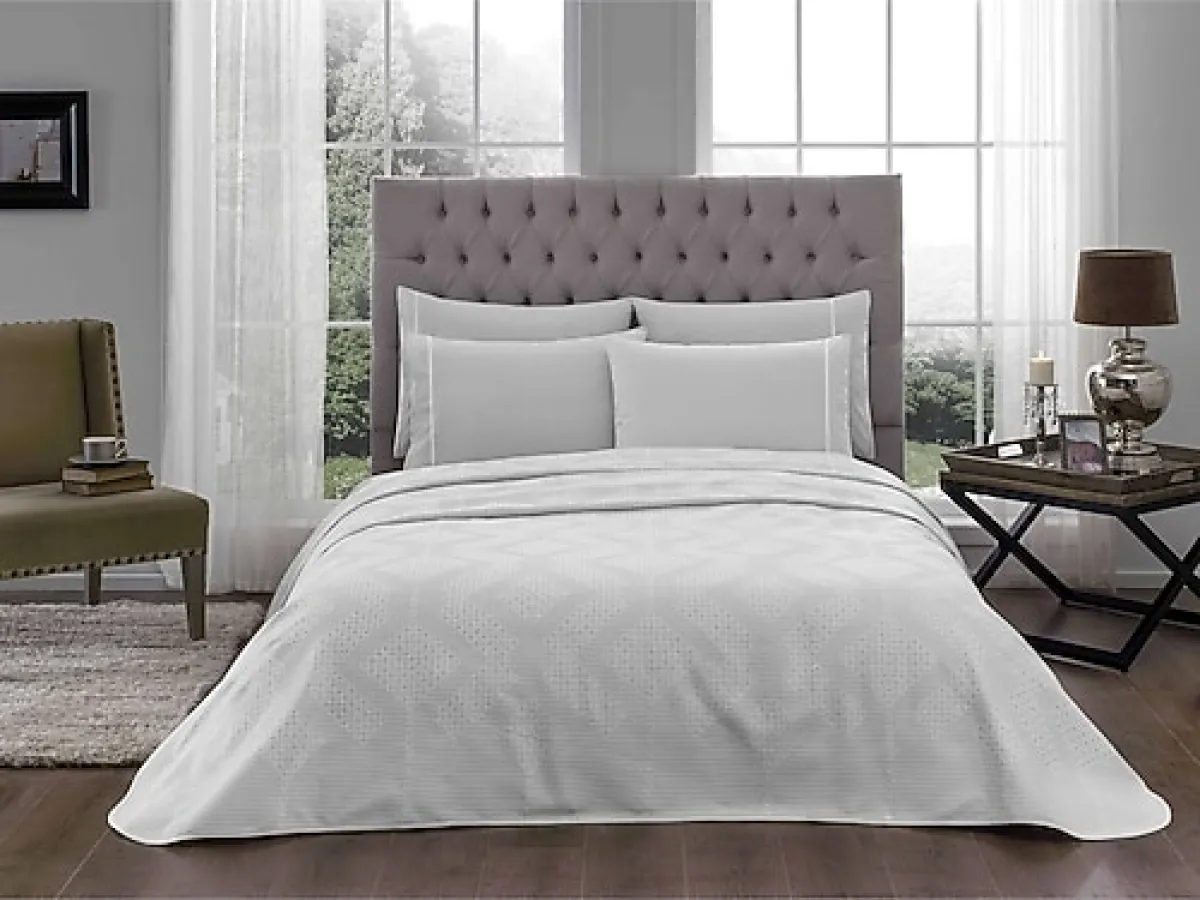 Taç Madison Jakar Çift Kişilik Pike Takımı