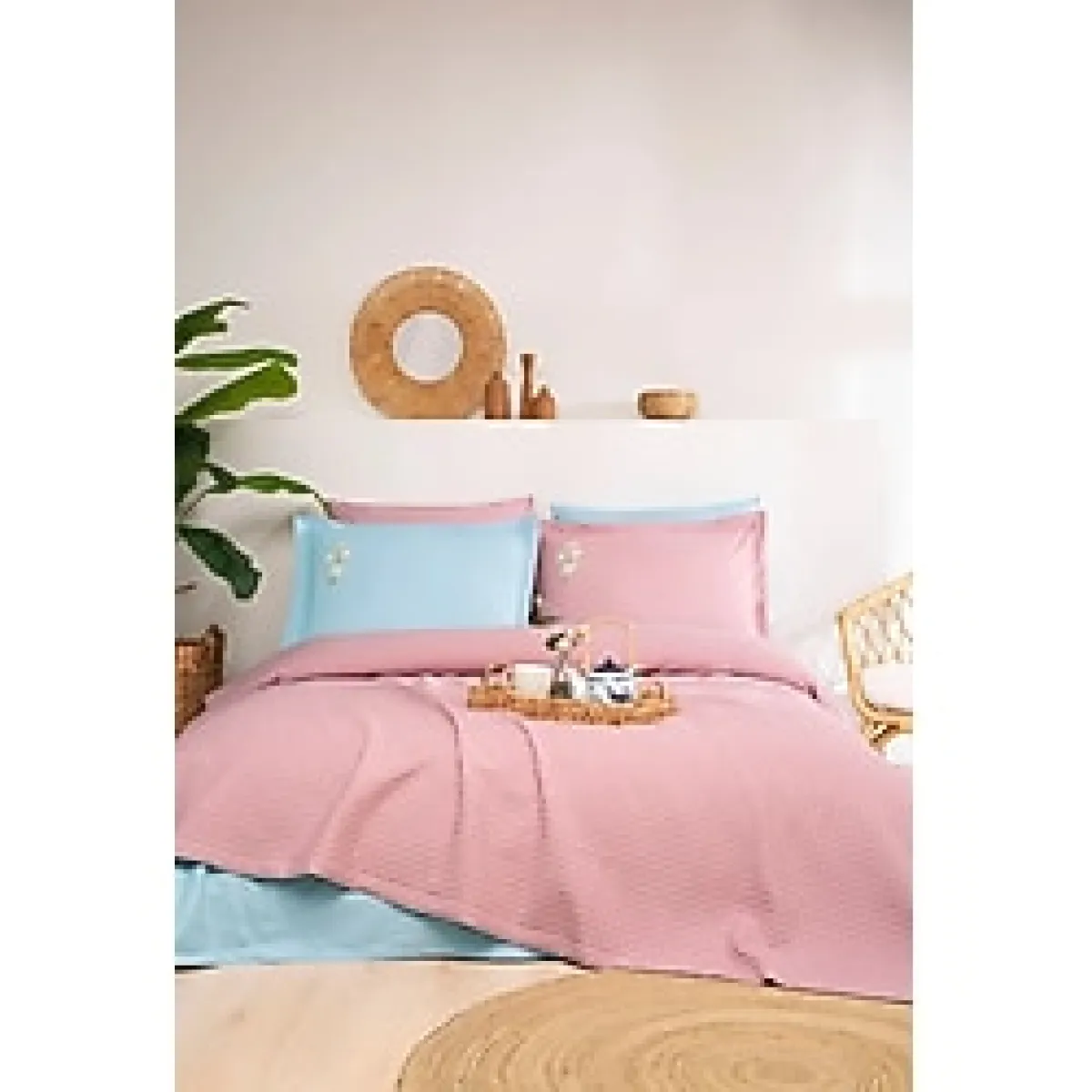 Waffle Çift Kişilik Nakışlı Pike Takımı