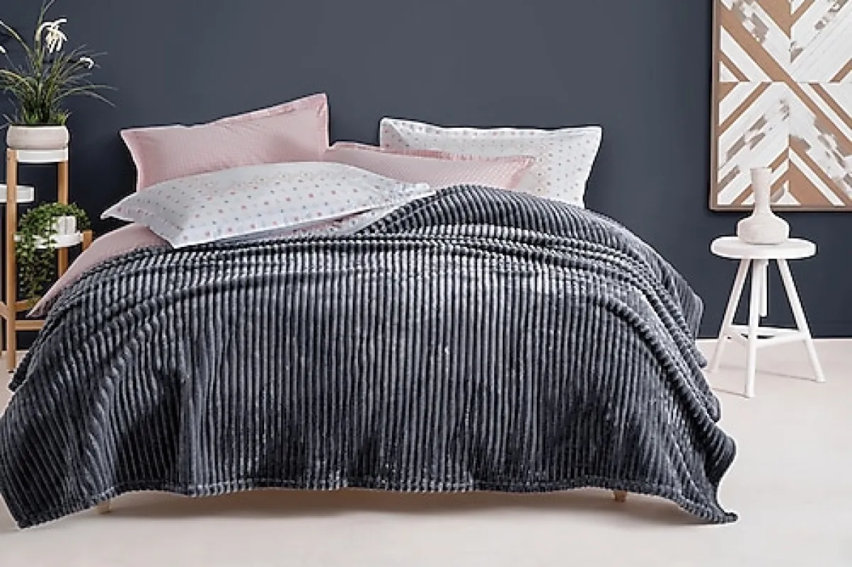 Yataş Holly 150x220 cm Welsoft Tek Kişilik Battaniye